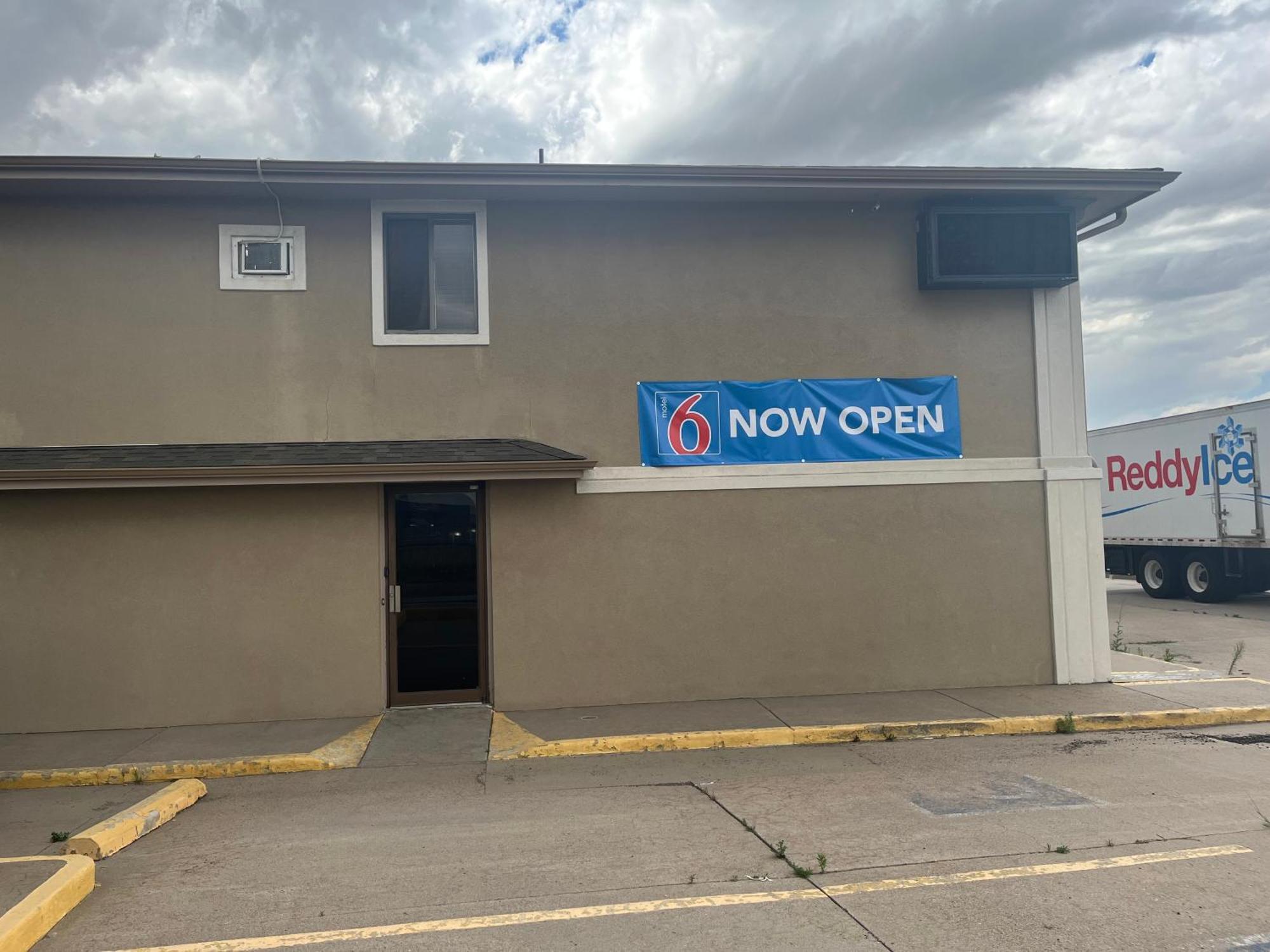 6 Limon, Co I 70 Hotel Limon