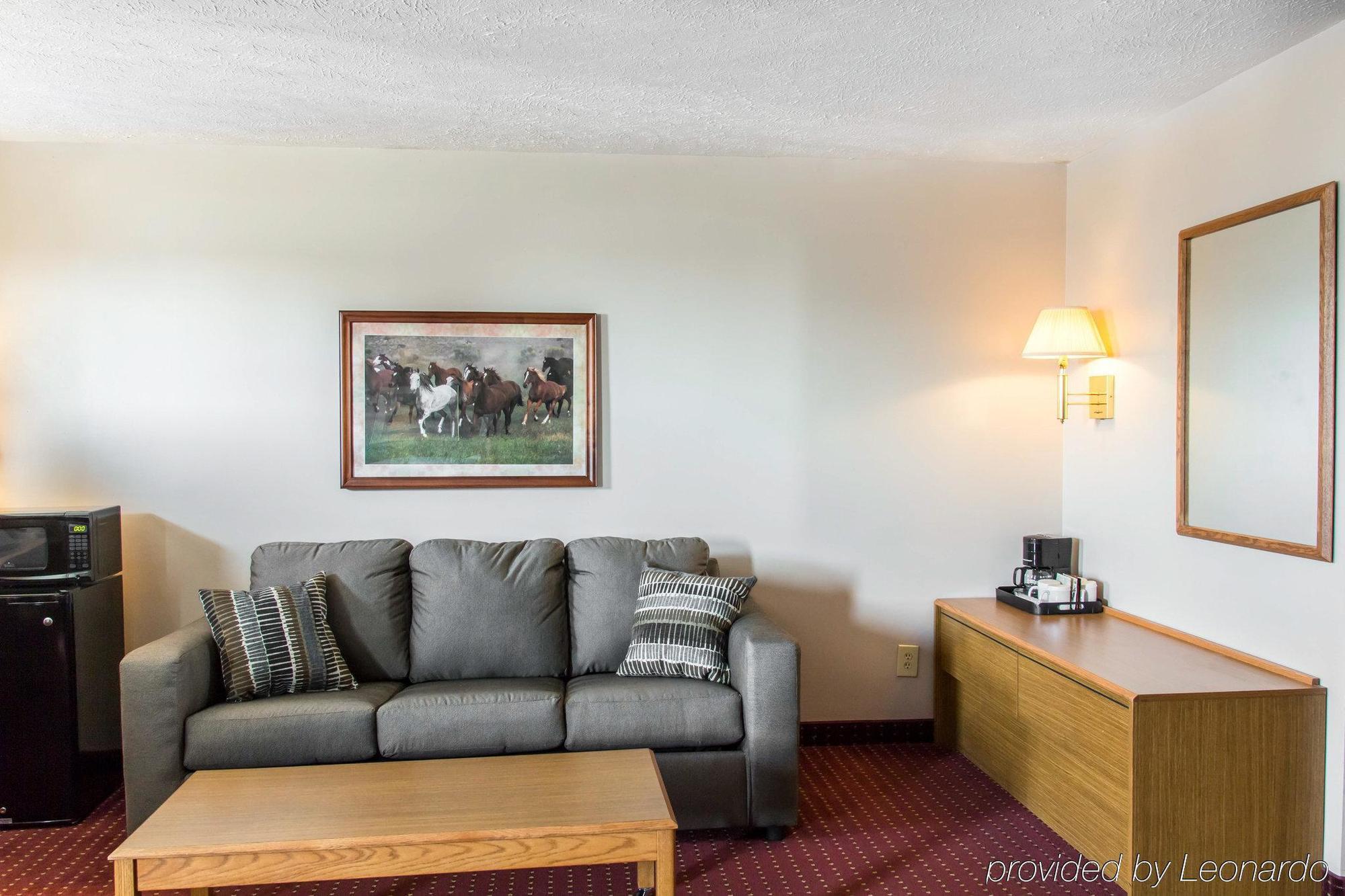 6 Limon, Co I 70 Hotel